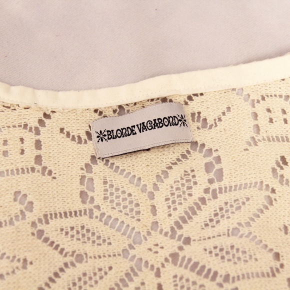 BLONDE VAGABOND | Lacy Boho Beach Cover - Picture 5 of 5